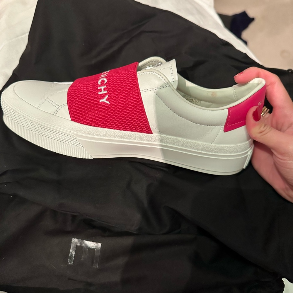 BRAND NEW Givenchy Sneakers - Picture 5 of 8
